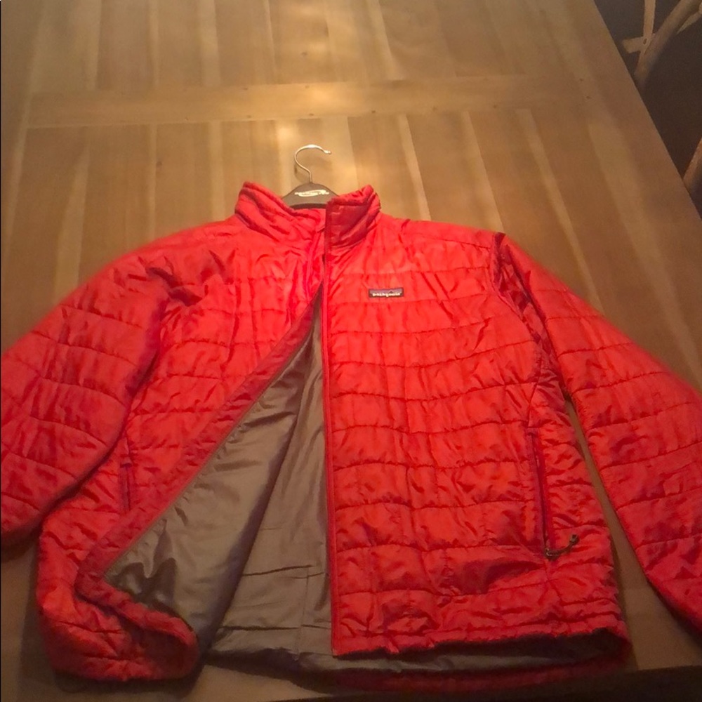 Patagonia light weight down jacket